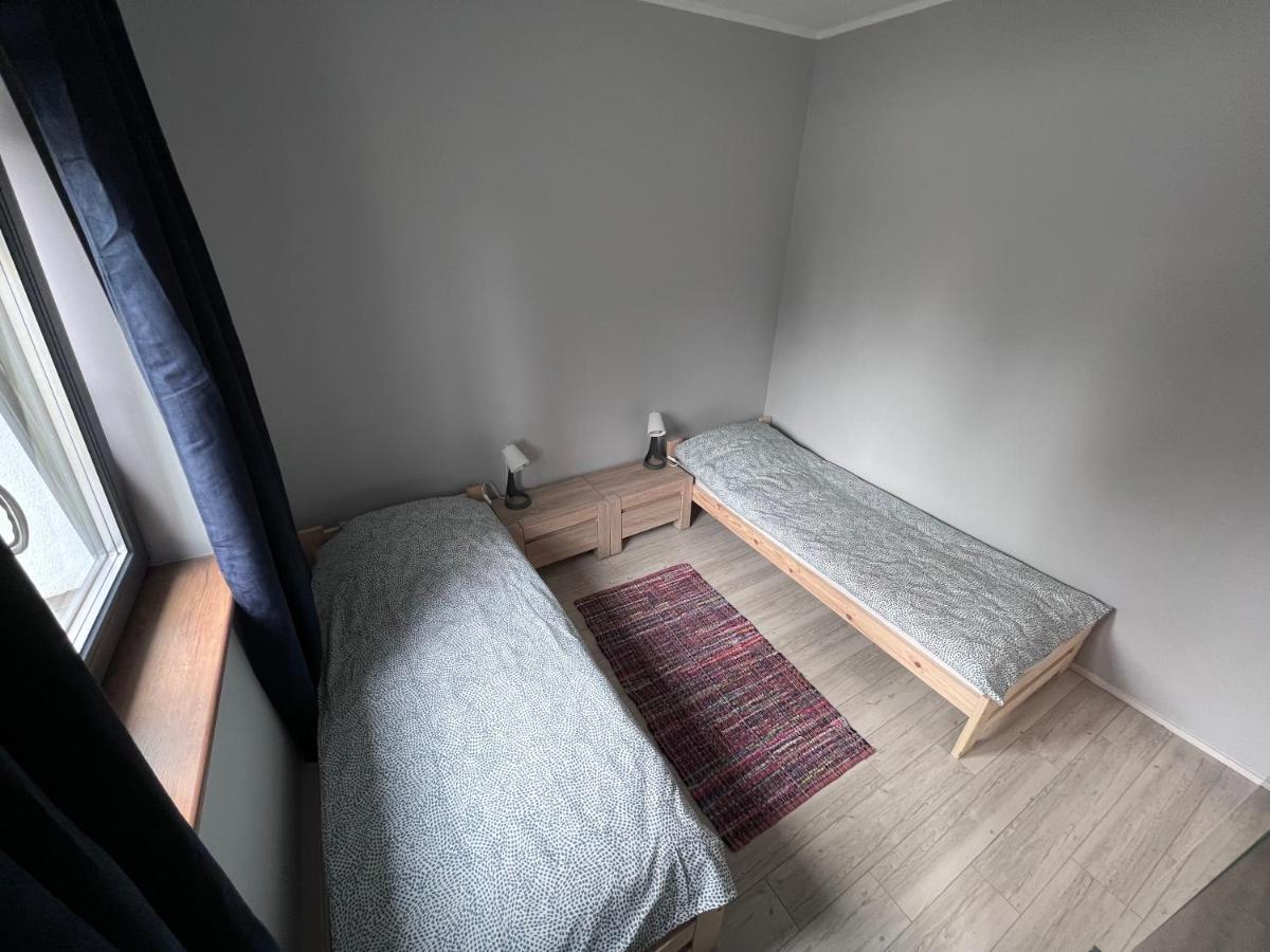 Apartament Pod Jaworami Z Antresola เยเลเนียกูรา ภายนอก รูปภาพ
