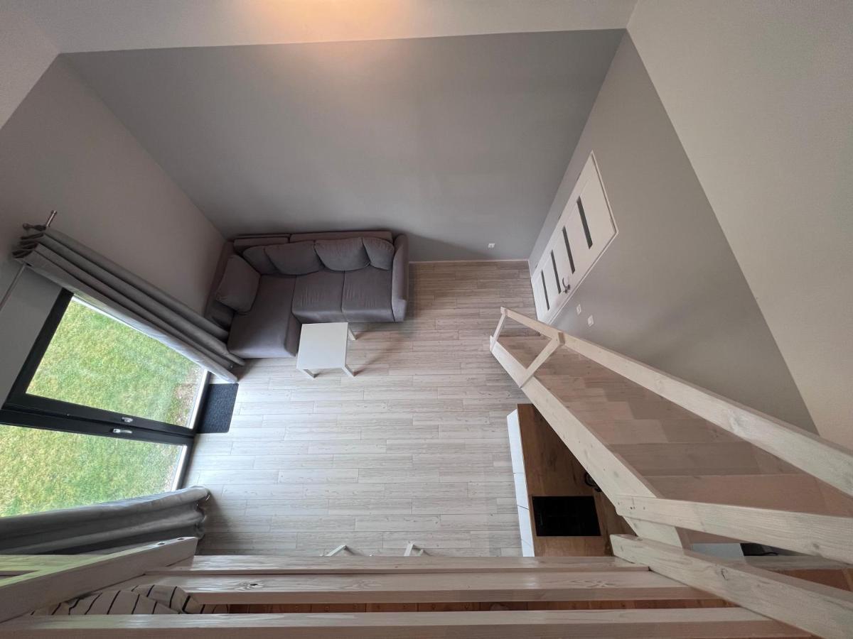 Apartament Pod Jaworami Z Antresola เยเลเนียกูรา ภายนอก รูปภาพ