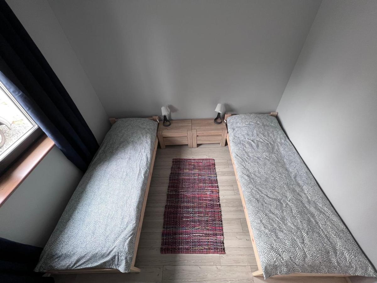 Apartament Pod Jaworami Z Antresola เยเลเนียกูรา ภายนอก รูปภาพ